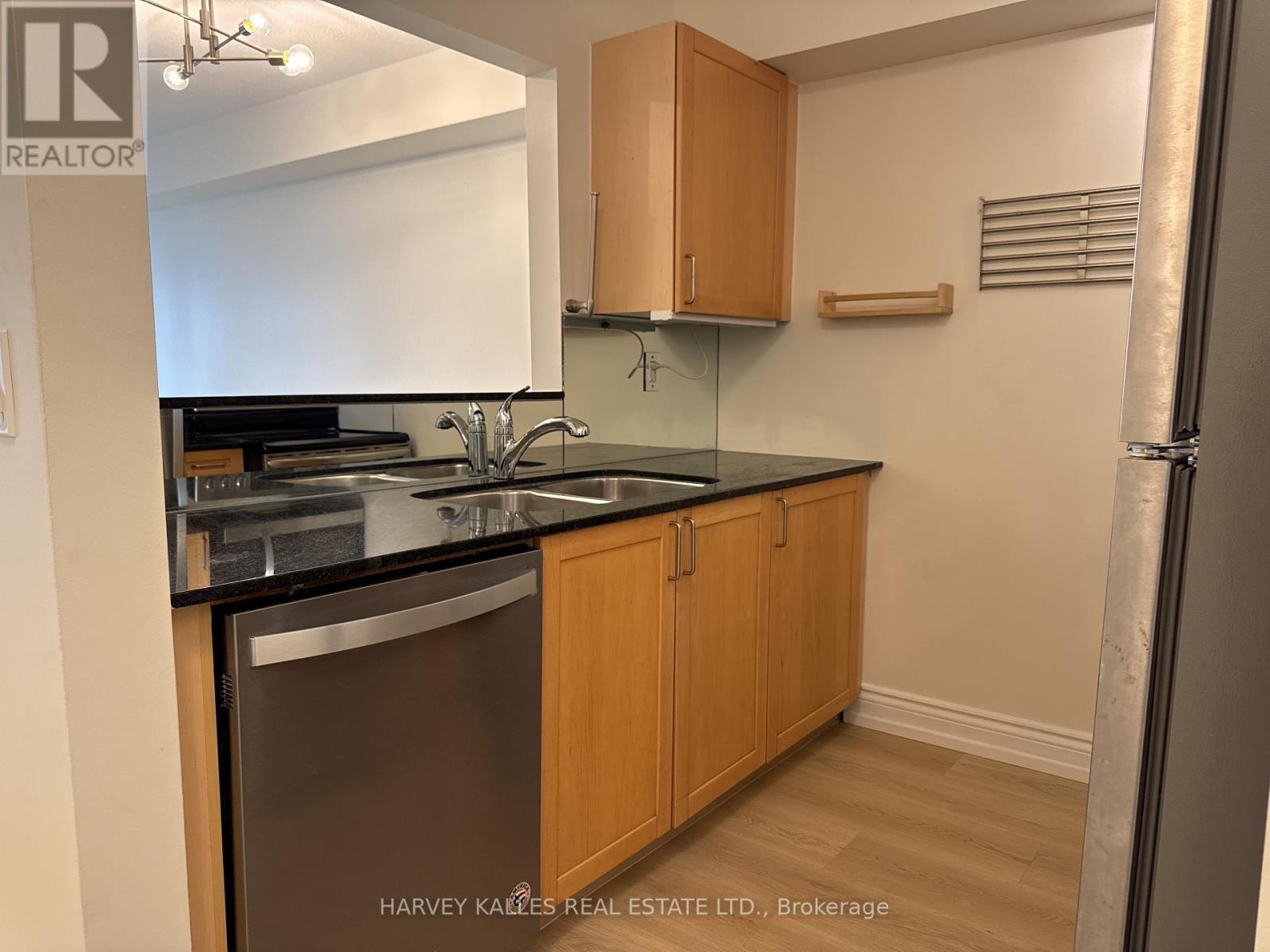 312 - 1 Balmoral Avenue, Toronto, Ontario  M4V 3B9 - Photo 12 - C12603836