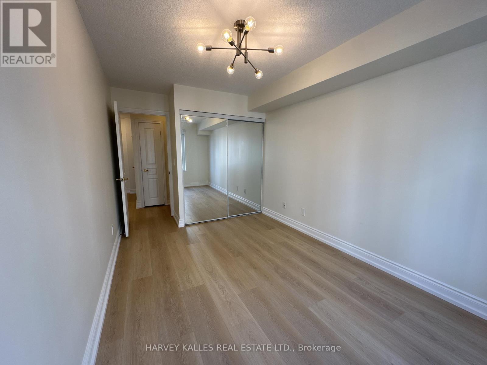 312 - 1 Balmoral Avenue, Toronto, Ontario  M4V 3B9 - Photo 17 - C12603836