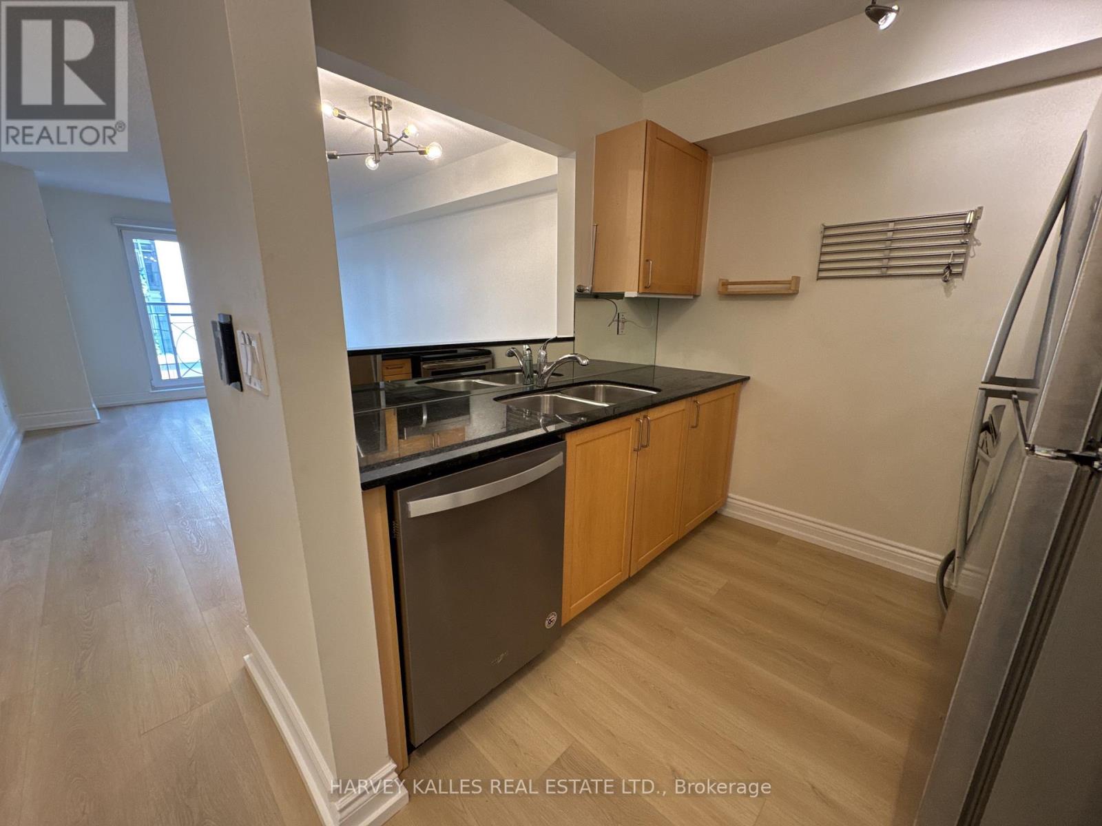 312 - 1 Balmoral Avenue, Toronto, Ontario  M4V 3B9 - Photo 10 - C12603836