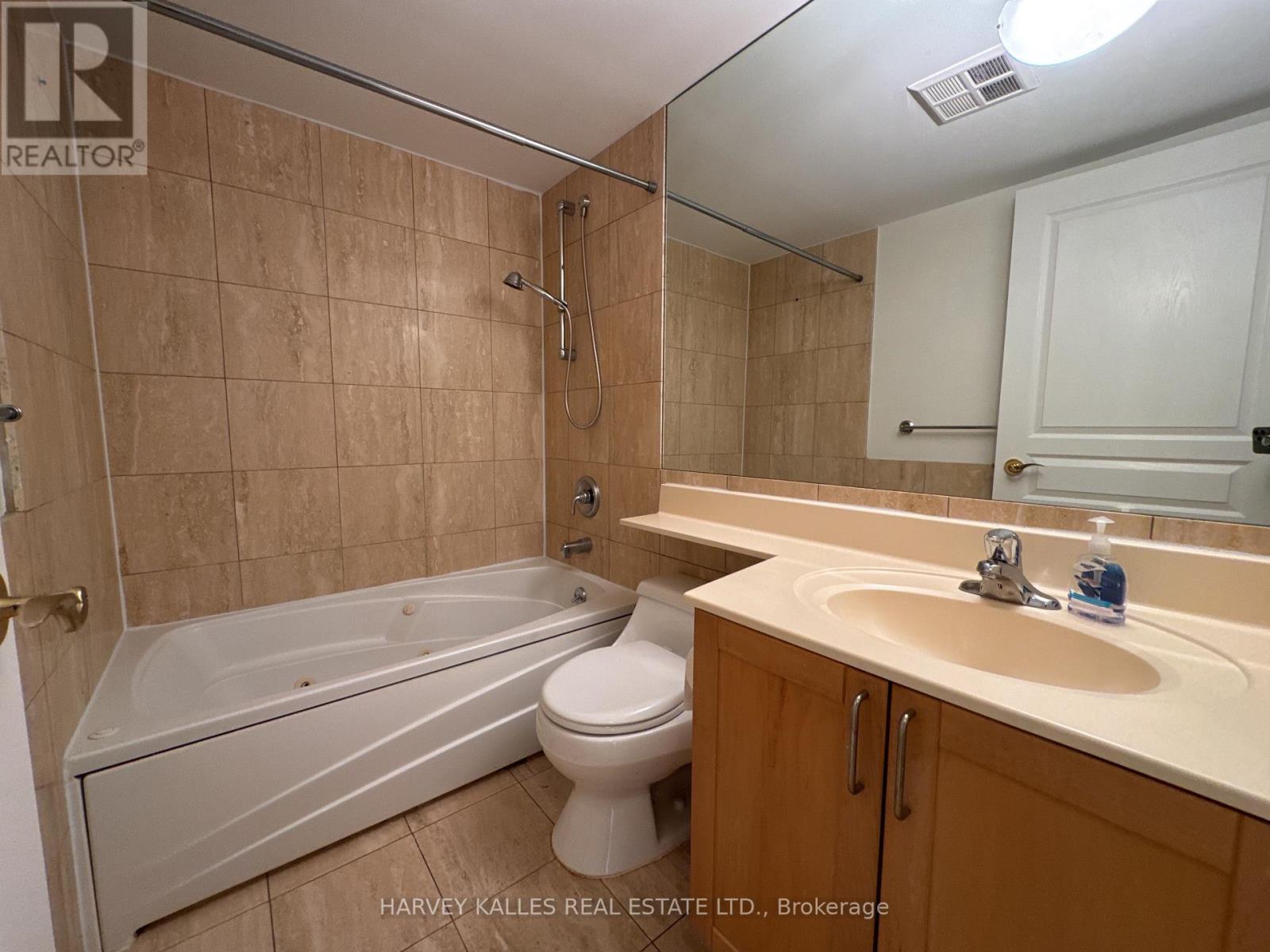 312 - 1 Balmoral Avenue, Toronto, Ontario  M4V 3B9 - Photo 21 - C12603836