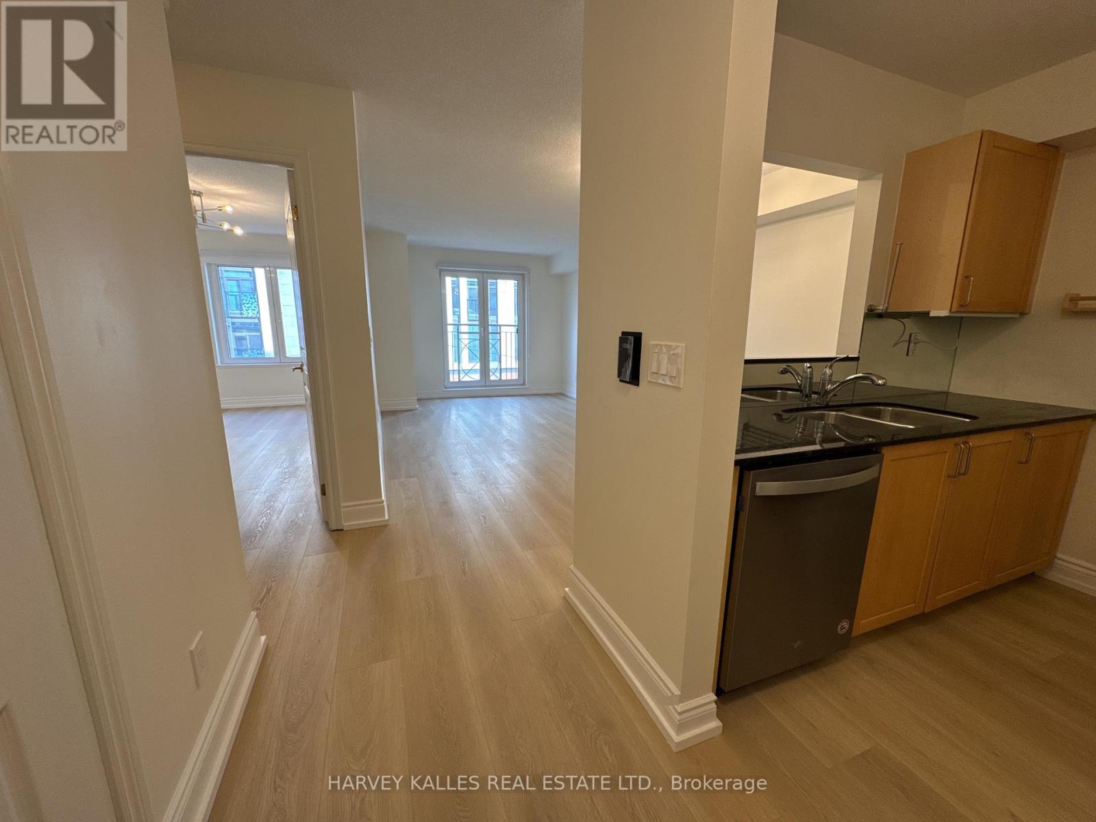 312 - 1 Balmoral Avenue, Toronto, Ontario  M4V 3B9 - Photo 9 - C12603836