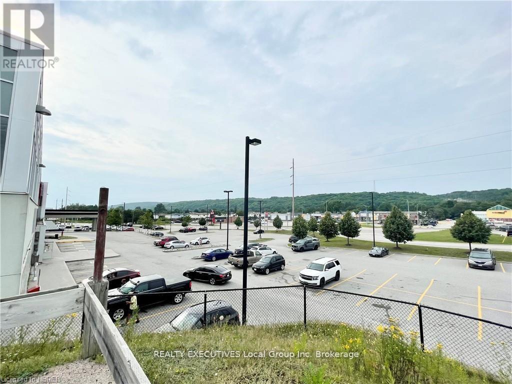 Suite# 205 - 66 Josephine Street, North Bay (College Heights), Ontario  P1B 0A7 - Photo 2 - X12603994