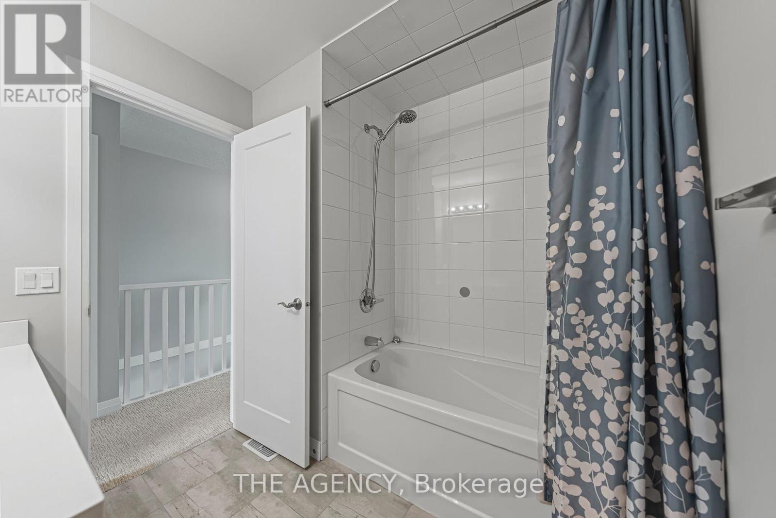 53 Aquarius Crescent, Hamilton, Ontario  L0R 1P0 - Photo 37 - X12603796