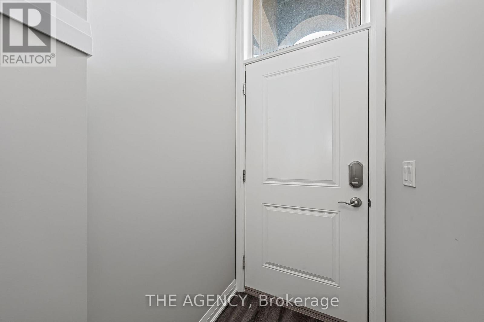 53 Aquarius Crescent, Hamilton, Ontario  L0R 1P0 - Photo 4 - X12603796