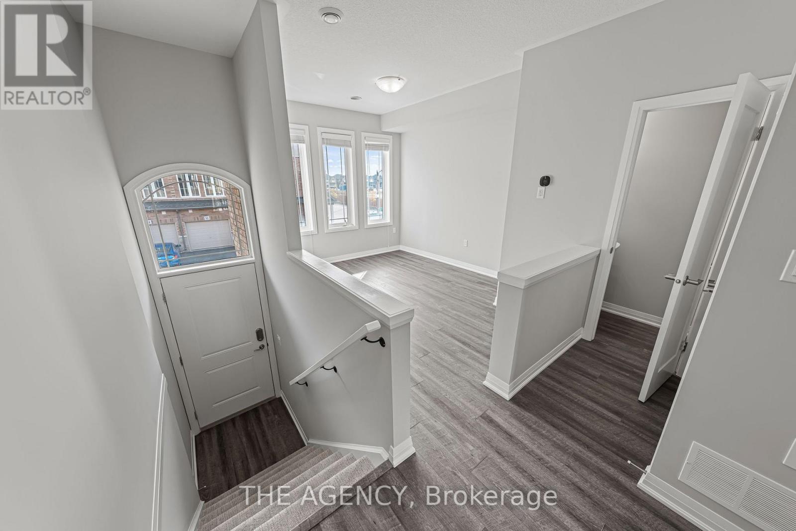 53 Aquarius Crescent, Hamilton, Ontario  L0R 1P0 - Photo 7 - X12603796