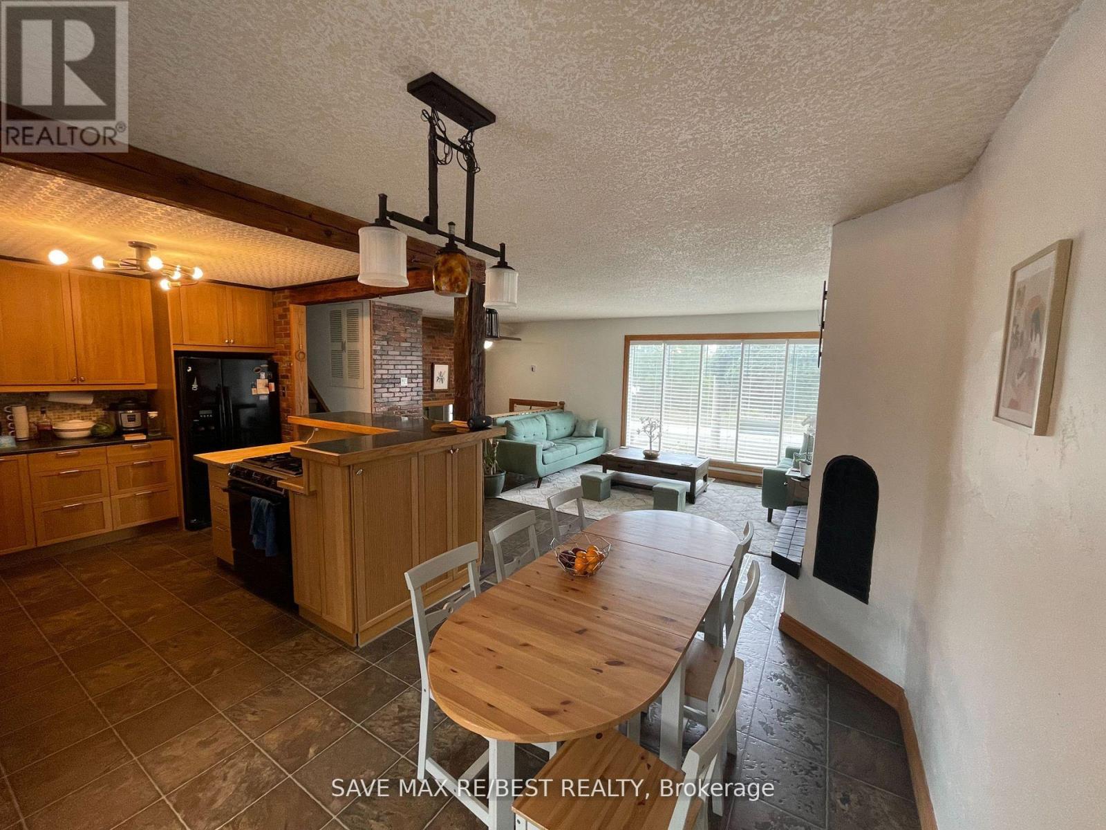 268 Manchester Road, Kitchener, Ontario  N2B 1A4 - Photo 10 - X12603876