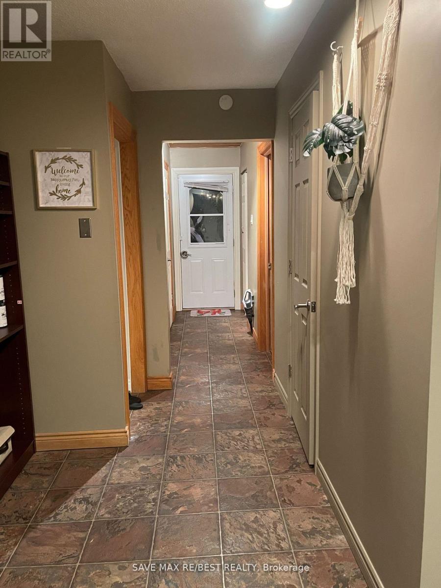 268 Manchester Road, Kitchener, Ontario  N2B 1A4 - Photo 22 - X12603876