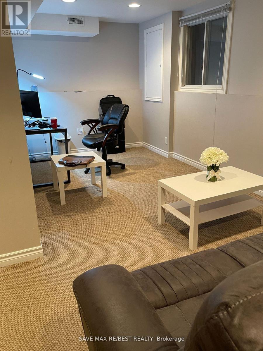 268 Manchester Road, Kitchener, Ontario  N2B 1A4 - Photo 34 - X12603876