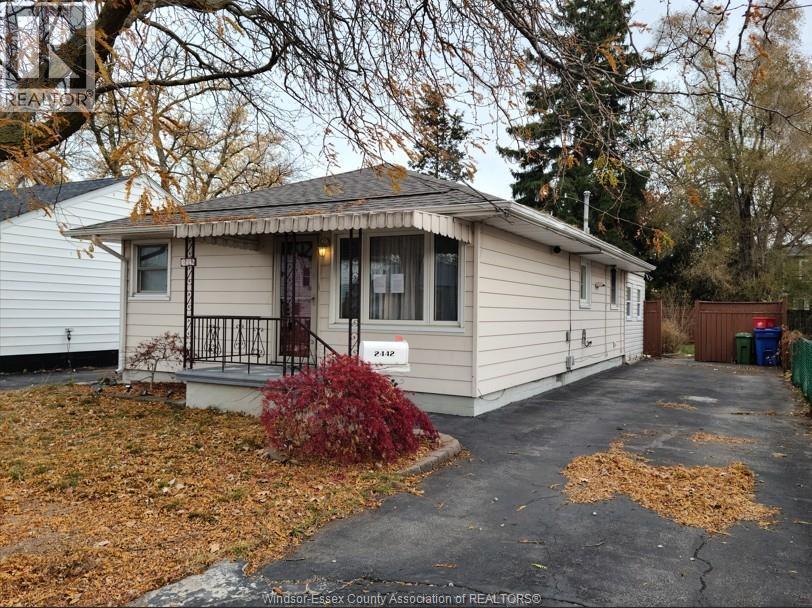 2442 ARTHUR RD., windsor, Ontario