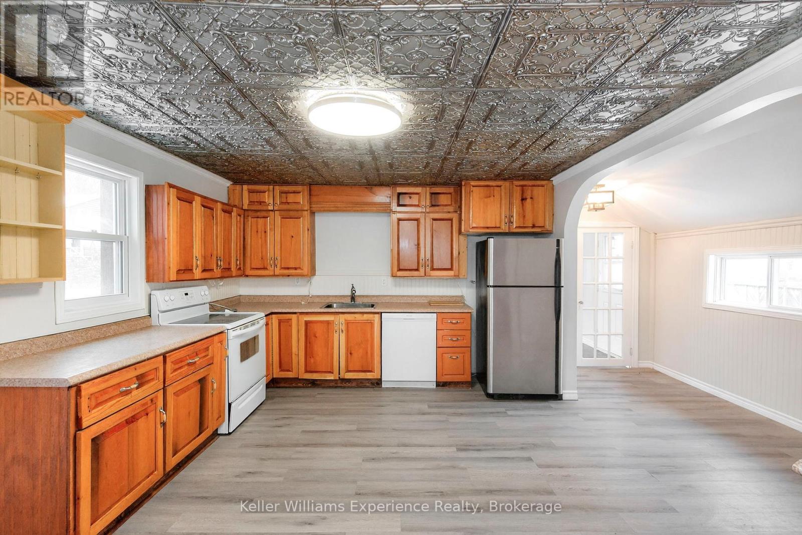 44 Yeo Street, Penetanguishene, Ontario  L9M 1C9 - Photo 19 - S12603918