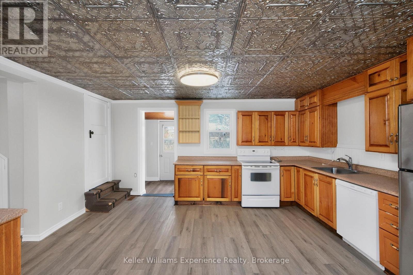 44 Yeo Street, Penetanguishene, Ontario  L9M 1C9 - Photo 21 - S12603918