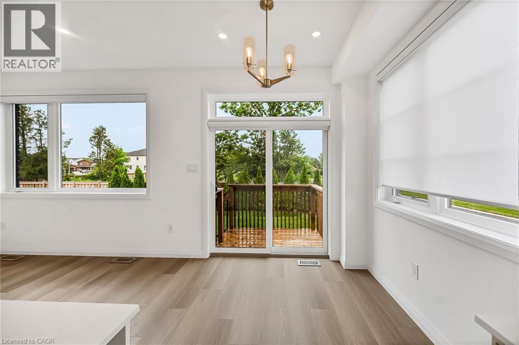 385 Limeridge Road E, Hamilton, Ontario  L9A 5A4 - Photo 17 - 40752573