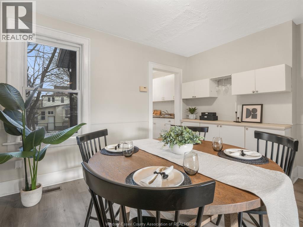 1424 Wyandotte Street West, Windsor, Ontario  N9B 1H4 - Photo 10 - 25031150