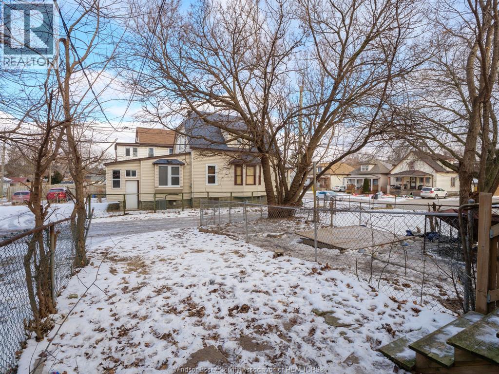 1424 Wyandotte Street West, Windsor, Ontario  N9B 1H4 - Photo 22 - 25031150