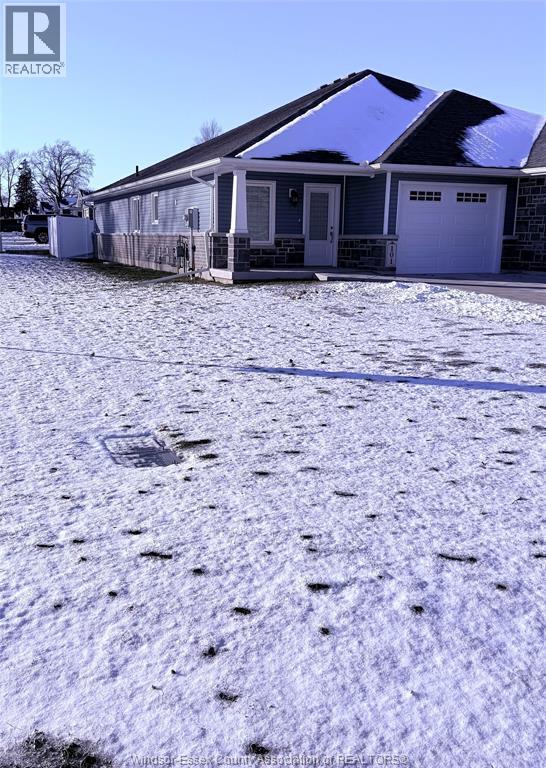 101 Arthur, Harrow, Ontario  N0R 1G0 - Photo 2 - 25031224