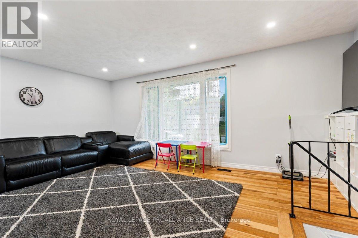 44 Meadowvale Avenue, Belleville, Ontario  K8N 2L6 - Photo 16 - X12603920