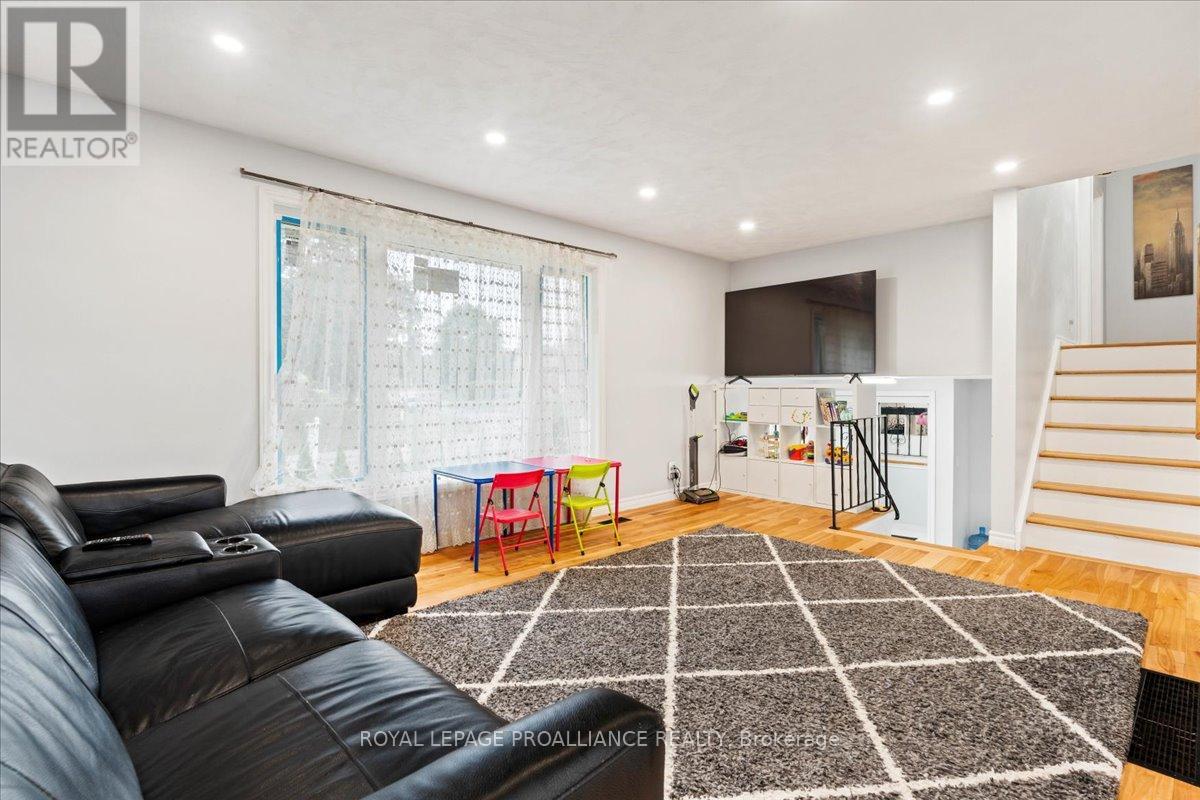 44 Meadowvale Avenue, Belleville, Ontario  K8N 2L6 - Photo 19 - X12603920