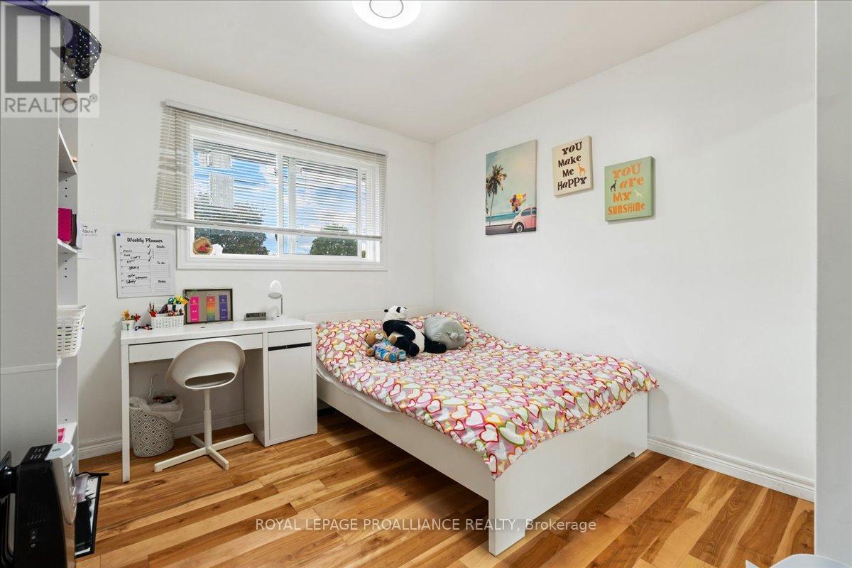 44 Meadowvale Avenue, Belleville, Ontario  K8N 2L6 - Photo 29 - X12603920