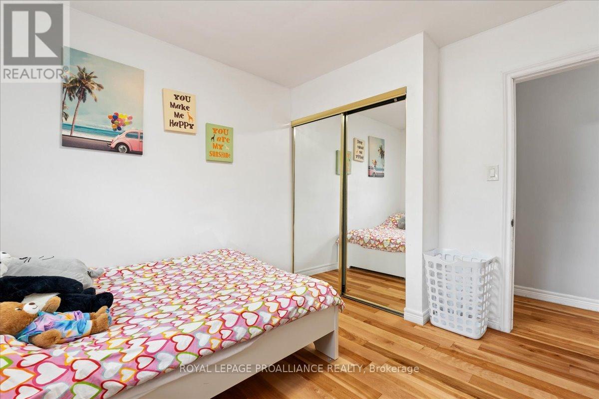 44 Meadowvale Avenue, Belleville, Ontario  K8N 2L6 - Photo 30 - X12603920