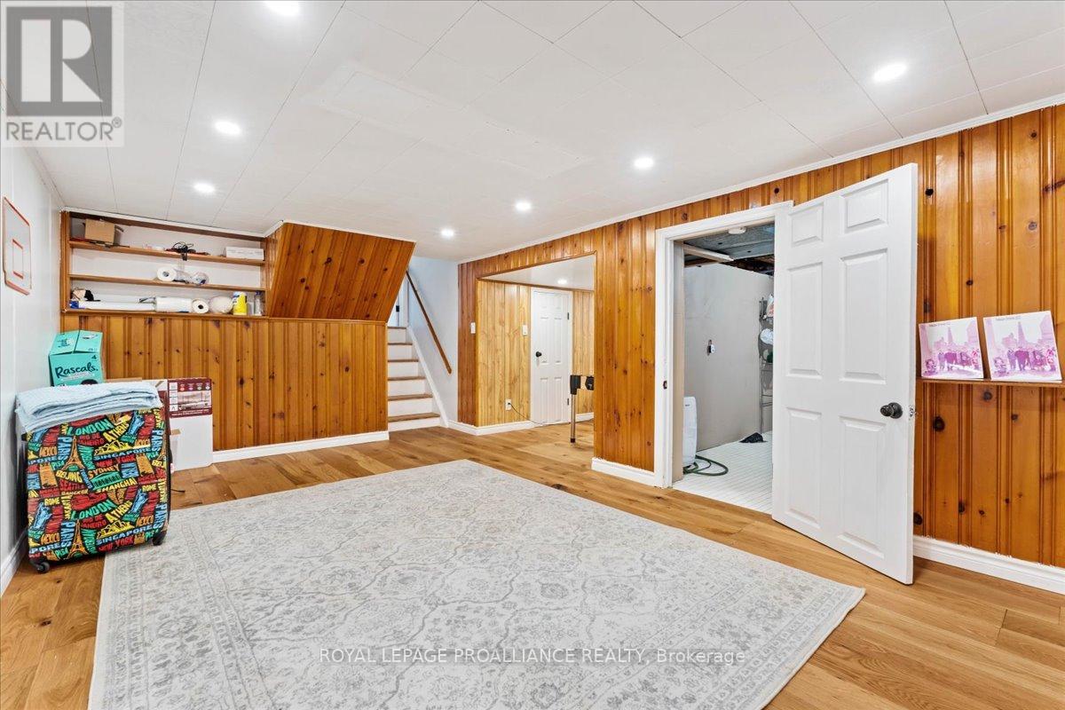 44 Meadowvale Avenue, Belleville, Ontario  K8N 2L6 - Photo 36 - X12603920