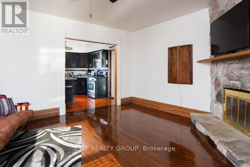 337 Dufferin Avenue, Quinte West, Ontario  K8V 5G8 - Photo 11 - X12603990