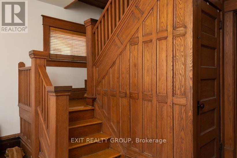 337 Dufferin Avenue, Quinte West, Ontario  K8V 5G8 - Photo 6 - X12603990