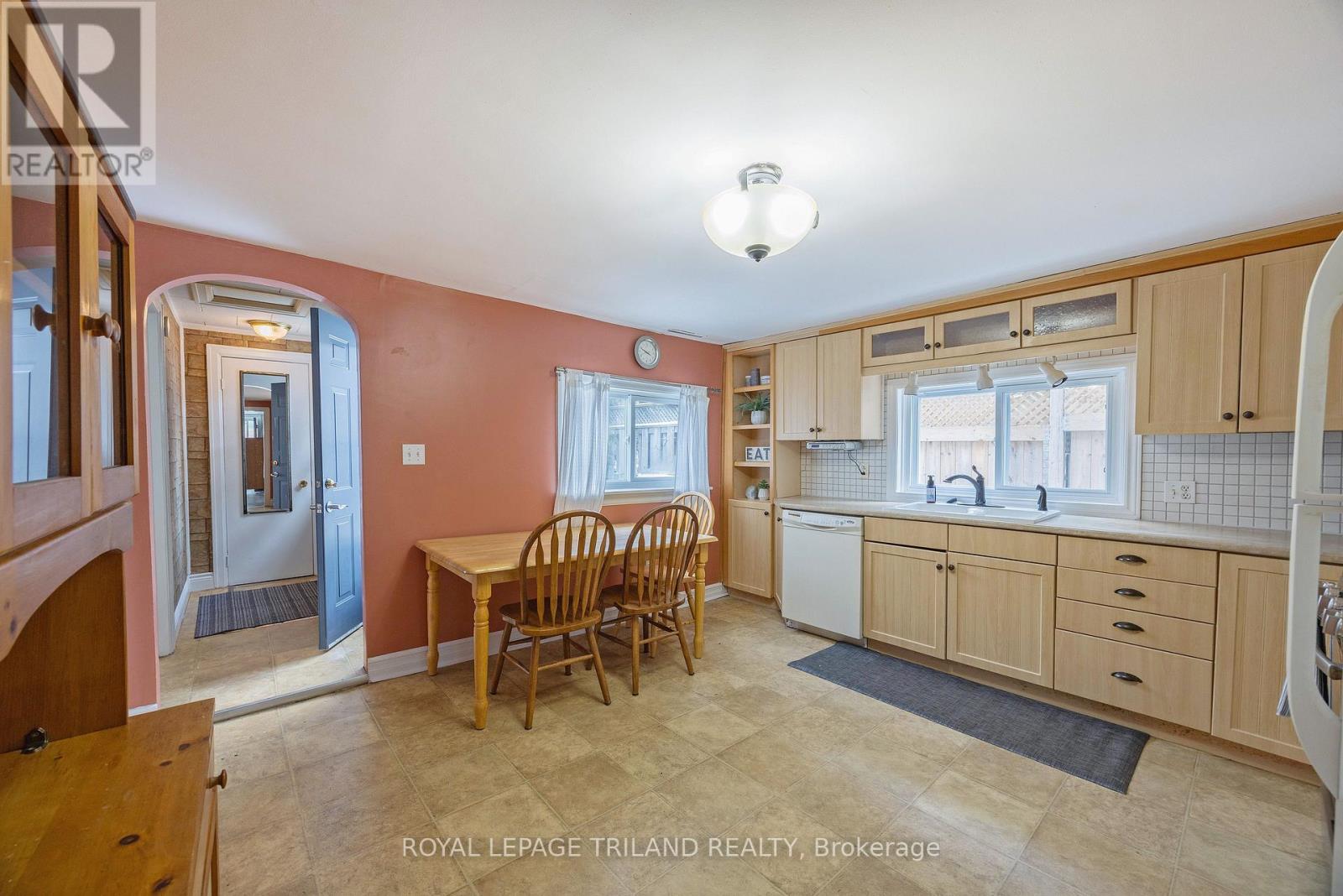 136 St George Street, Central Elgin, Ontario  N5P 2M1 - Photo 15 - X12603950