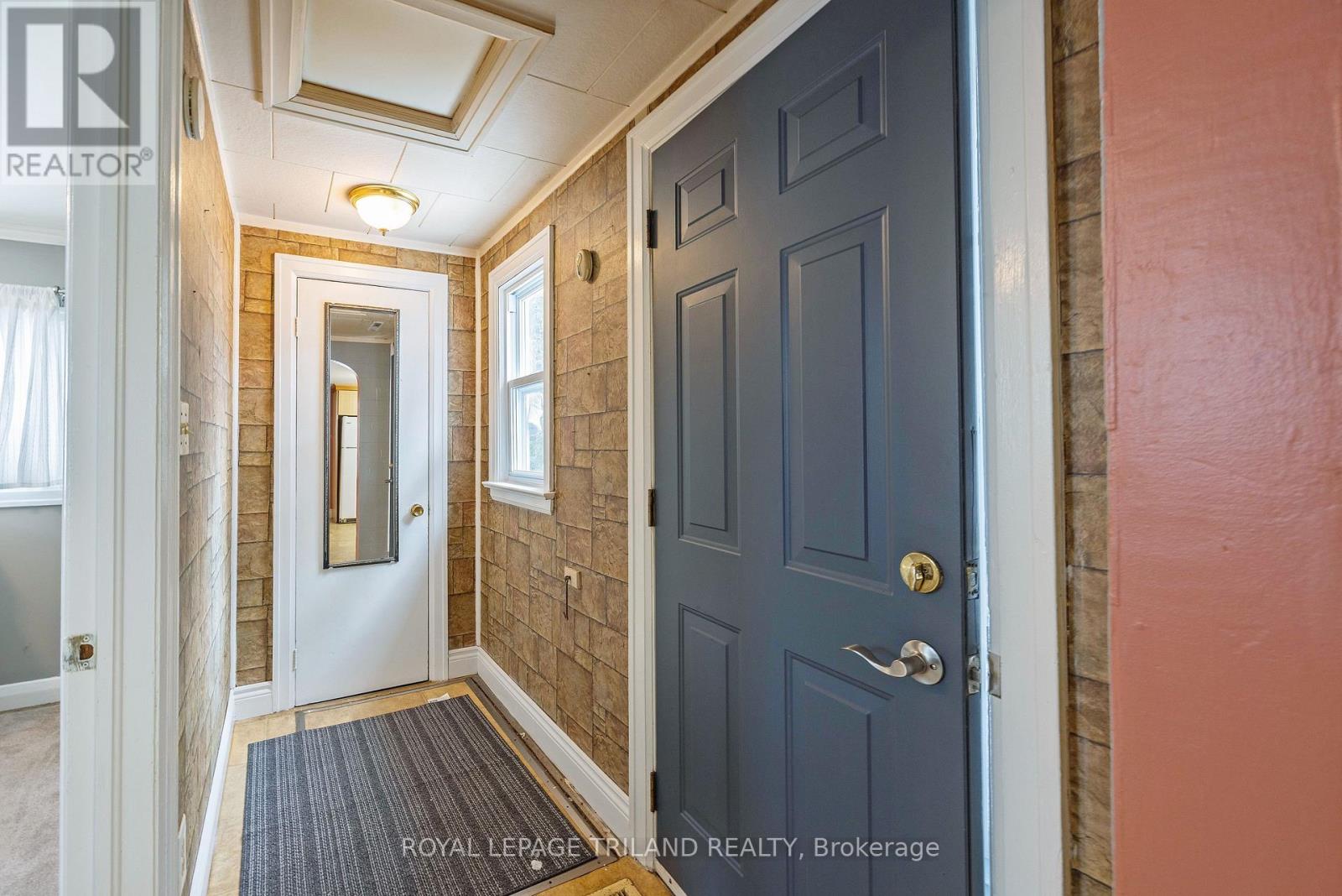 136 St George Street, Central Elgin, Ontario  N5P 2M1 - Photo 3 - X12603950