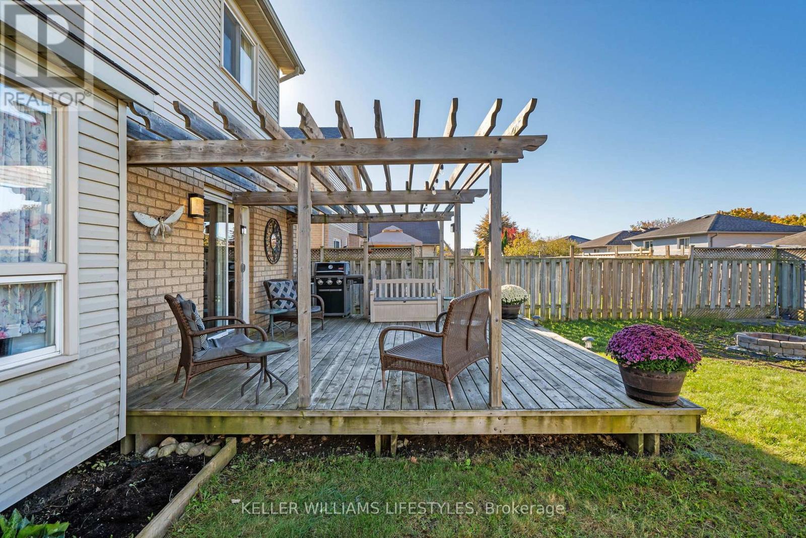 200 Bournemouth Drive, London East, Ontario  N5V 4S8 - Photo 36 - X12604044