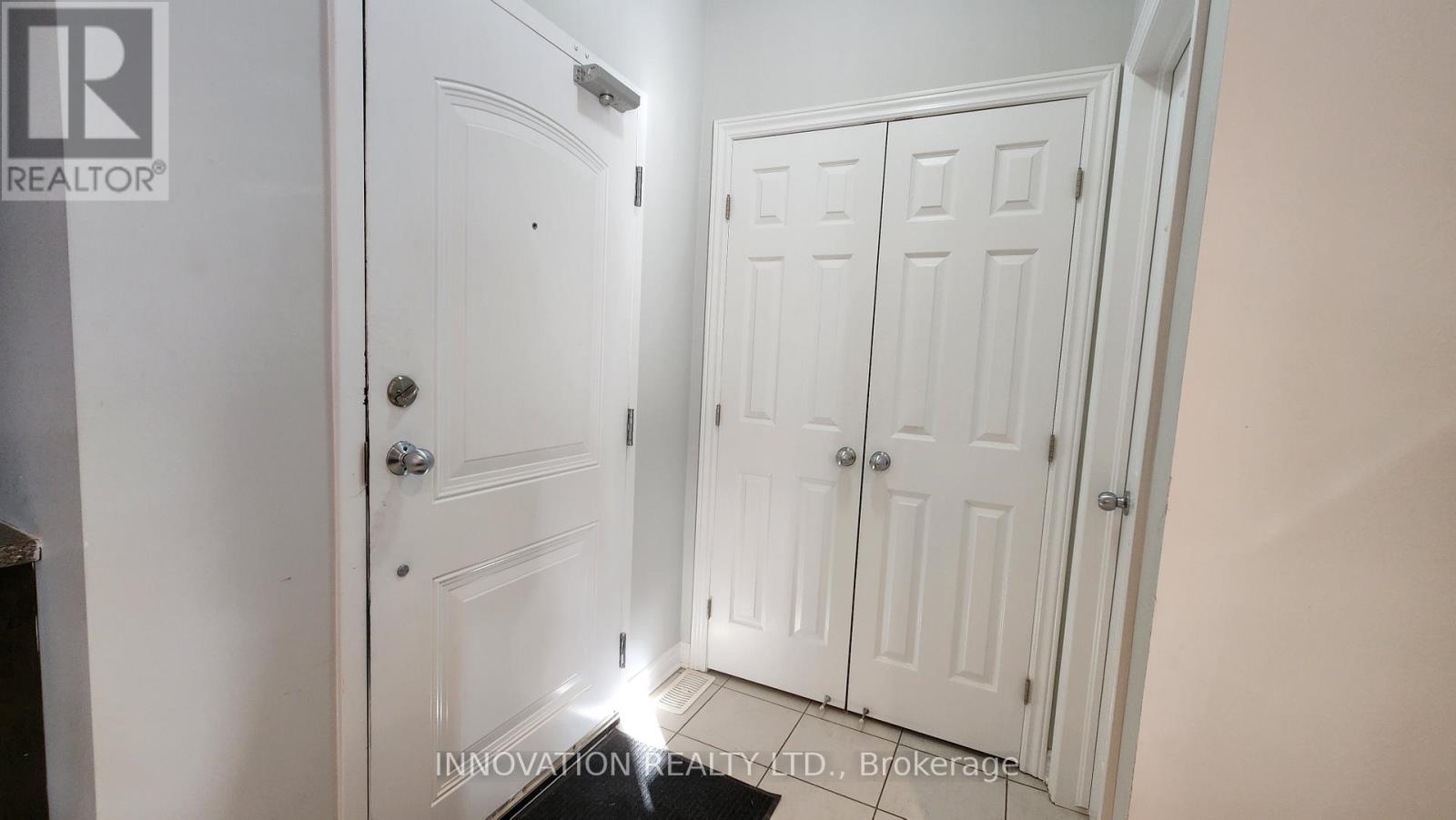 A - 293 Everest Private, Ottawa, Ontario  K1G 4C3 - Photo 4 - X12604076