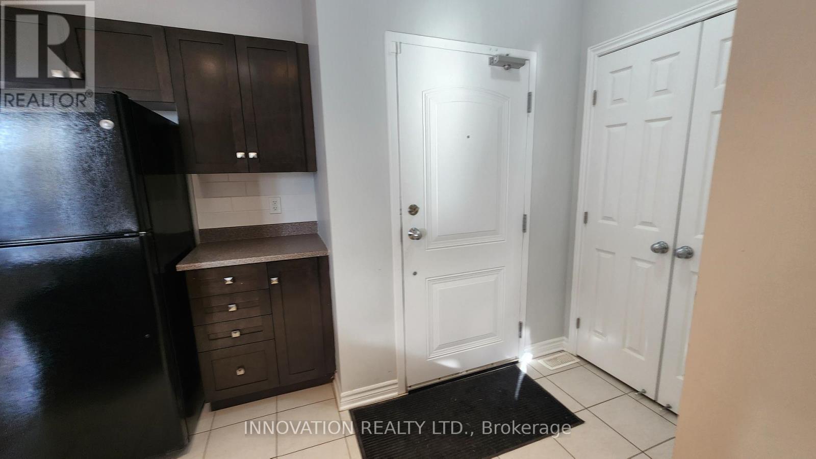 A - 293 Everest Private, Ottawa, Ontario  K1G 4C3 - Photo 5 - X12604076