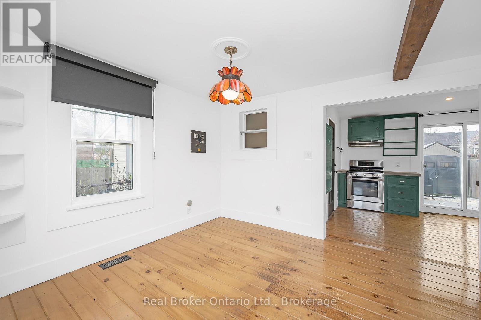 191 Gilmore Road, Fort Erie, Ontario  L2A 2M2 - Photo 11 - X12603924