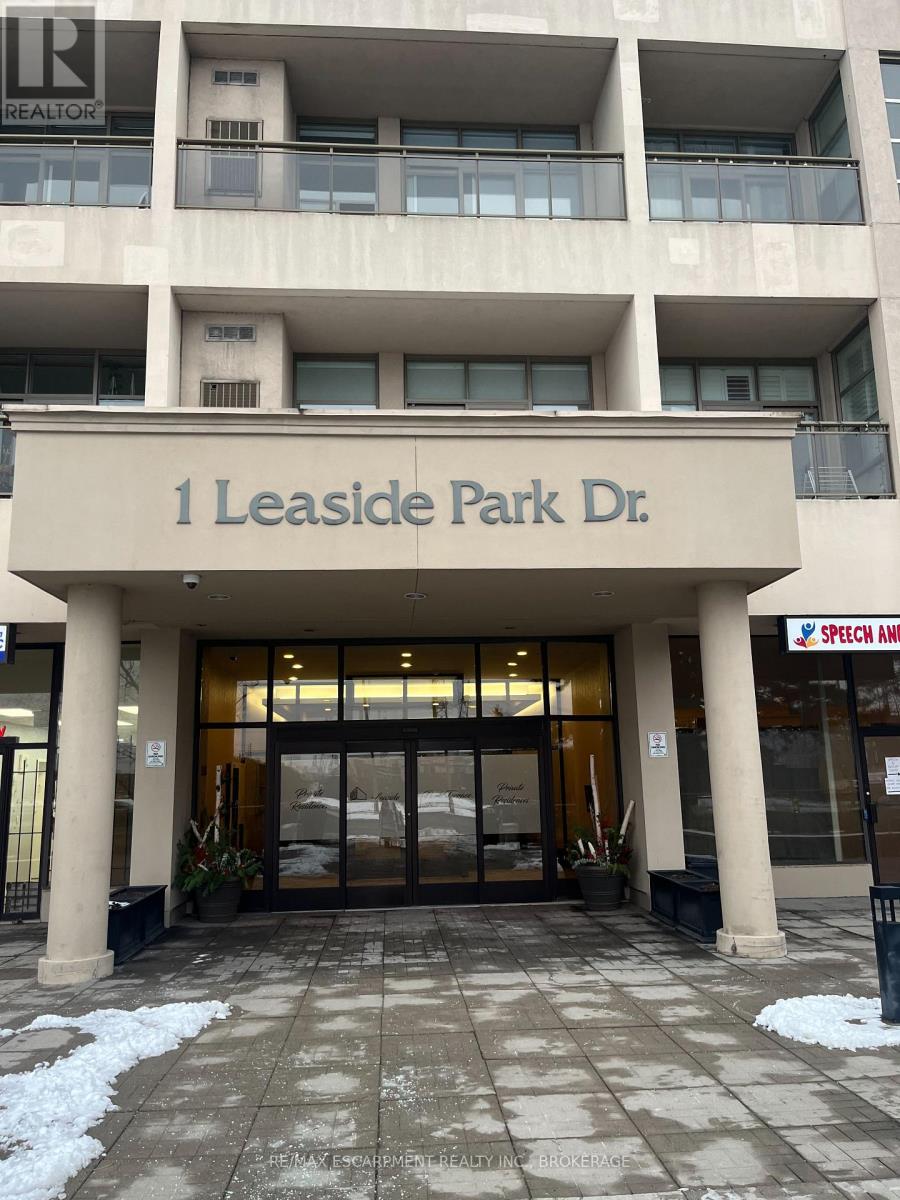 419 - 1 Leaside Park Drive, Toronto, Ontario  M4H 1R1 - Photo 1 - C12603900