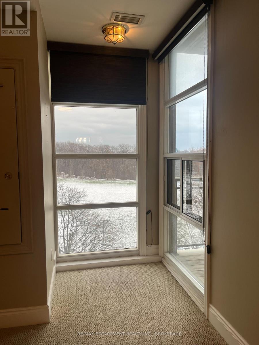 419 - 1 Leaside Park Drive, Toronto, Ontario  M4H 1R1 - Photo 12 - C12603900