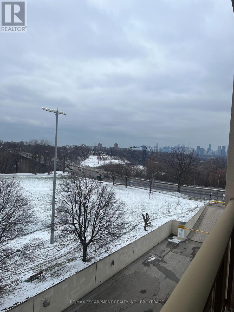 419 - 1 Leaside Park Drive, Toronto, Ontario  M4H 1R1 - Photo 21 - C12603900