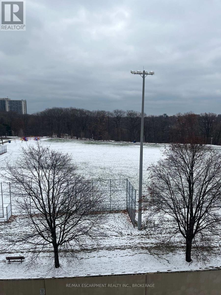 419 - 1 Leaside Park Drive, Toronto, Ontario  M4H 1R1 - Photo 22 - C12603900