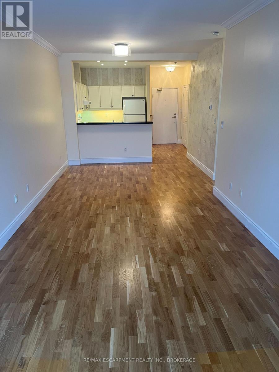 419 - 1 Leaside Park Drive, Toronto, Ontario  M4H 1R1 - Photo 3 - C12603900