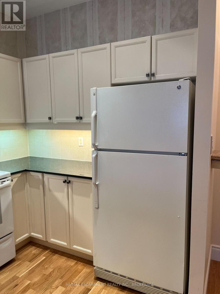 419 - 1 Leaside Park Drive, Toronto, Ontario  M4H 1R1 - Photo 7 - C12603900