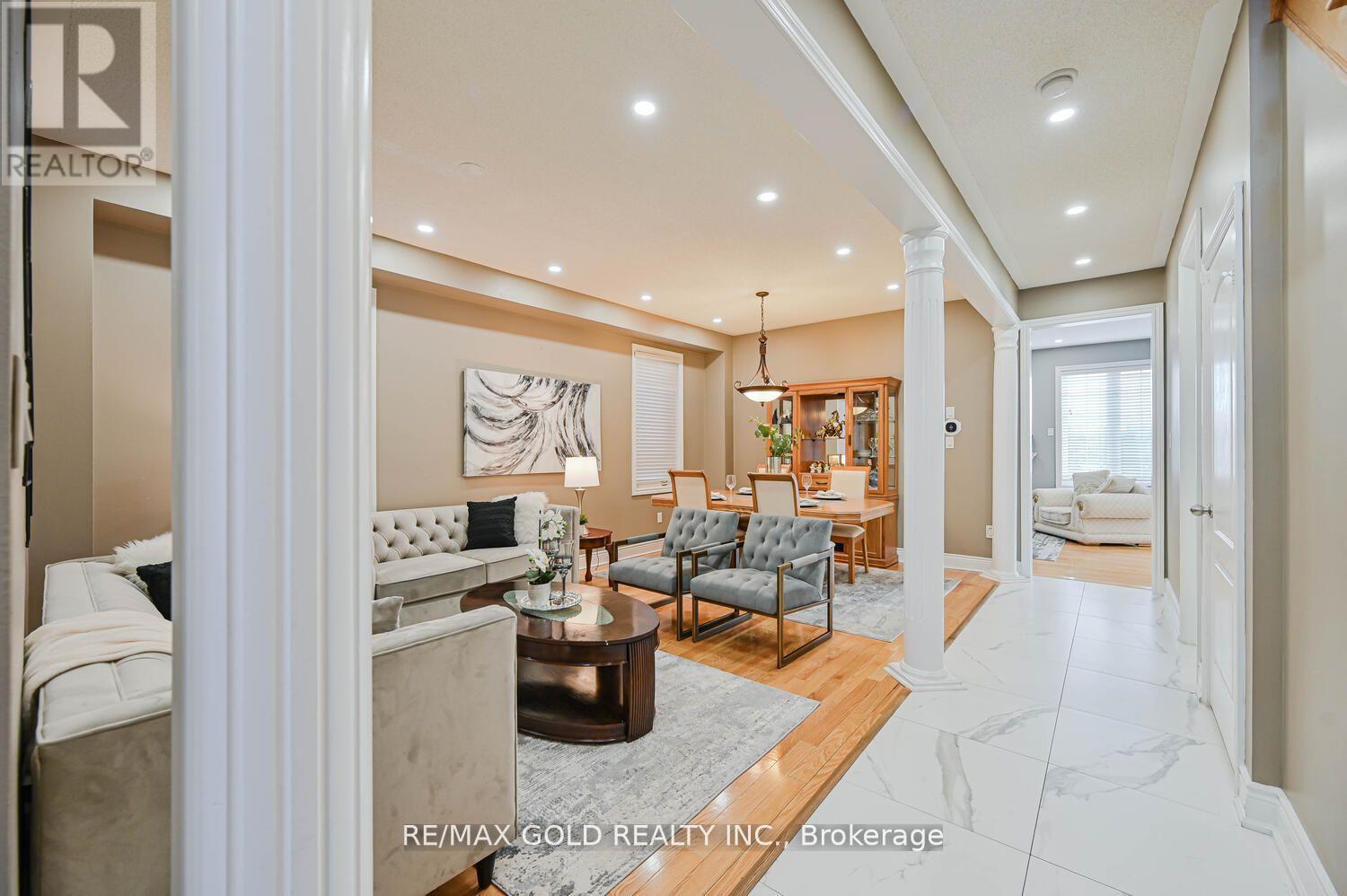 23 Yellow Pine Road, Brampton, Ontario  L6P 2E4 - Photo 10 - W12534598