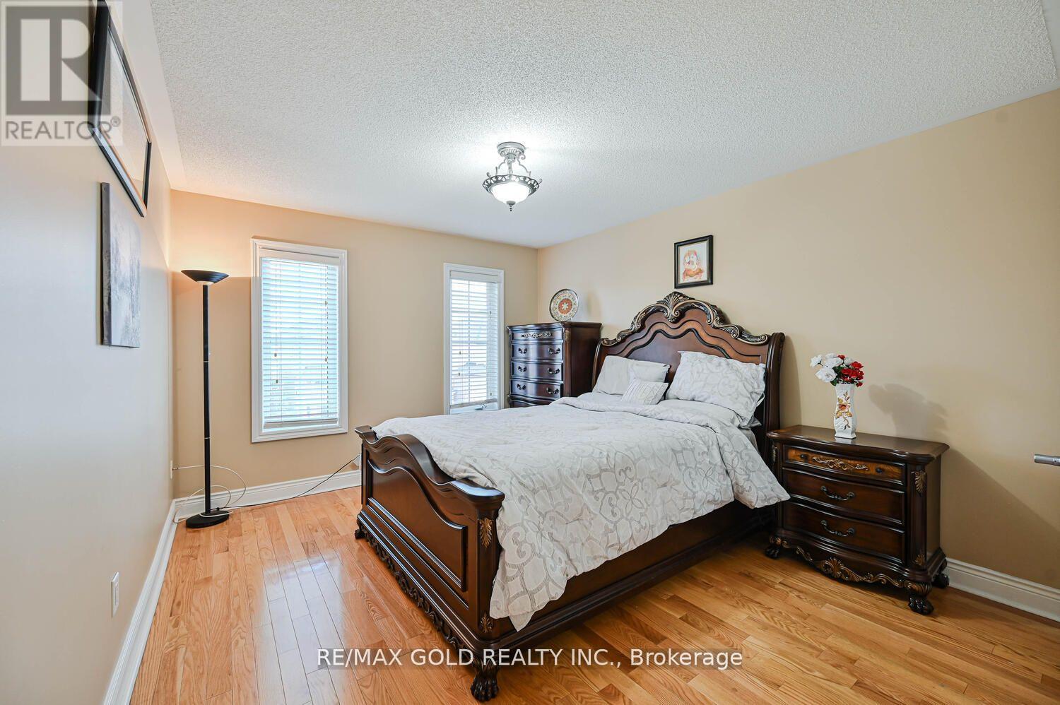 23 Yellow Pine Road, Brampton, Ontario  L6P 2E4 - Photo 27 - W12534598