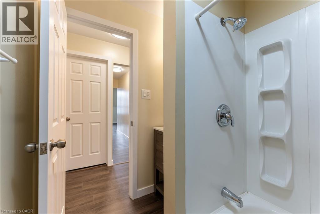 73 Albany Avenue, Hamilton, Ontario  L8H 2H4 - Photo 15 - 40792432