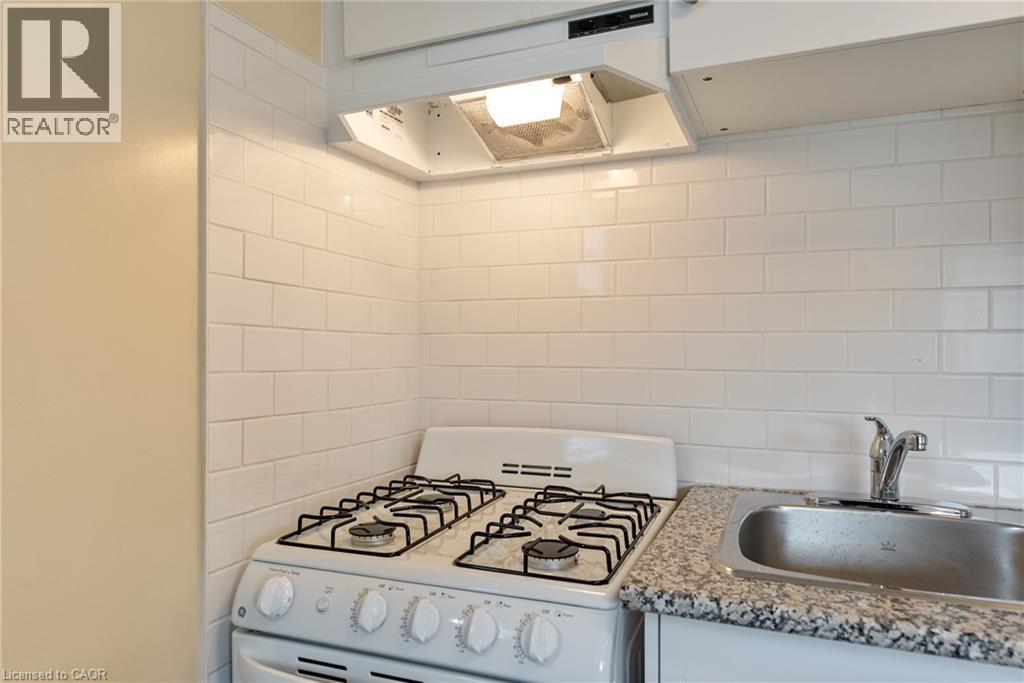 73 Albany Avenue, Hamilton, Ontario  L8H 2H4 - Photo 22 - 40792432