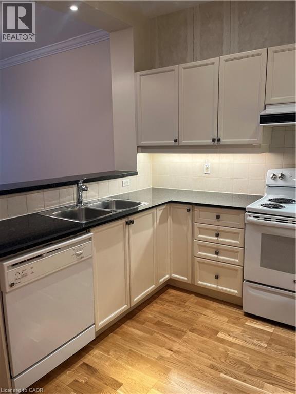 1 Leaside Park Drive Unit# 419, Toronto, Ontario  M4H 1R1 - Photo 8 - 40792334