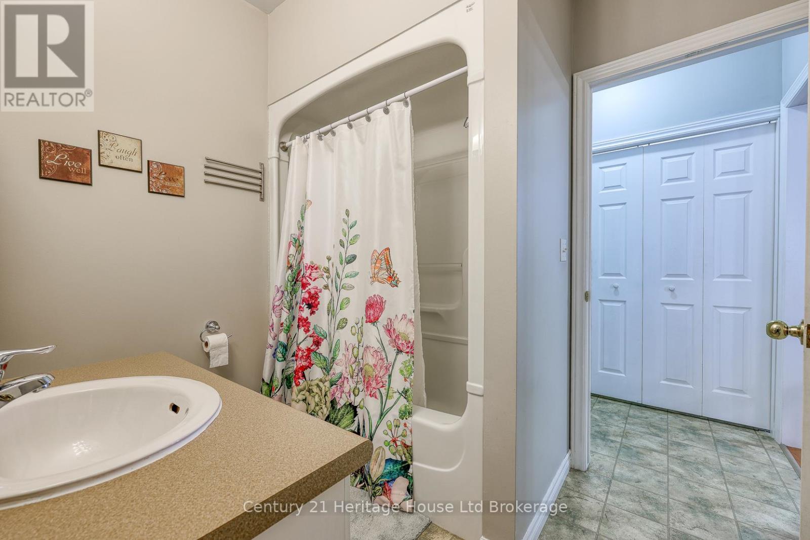 4 - 663 Southwood Way, Woodstock, Ontario  N4S 9A6 - Photo 23 - X12604118