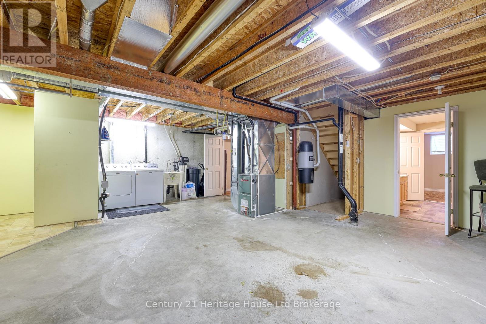 4 - 663 Southwood Way, Woodstock, Ontario  N4S 9A6 - Photo 35 - X12604118