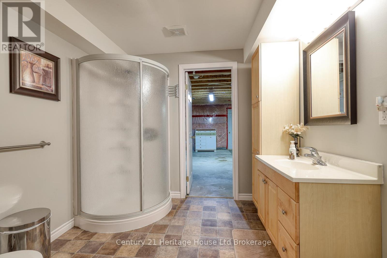 4 - 663 Southwood Way, Woodstock, Ontario  N4S 9A6 - Photo 39 - X12604118