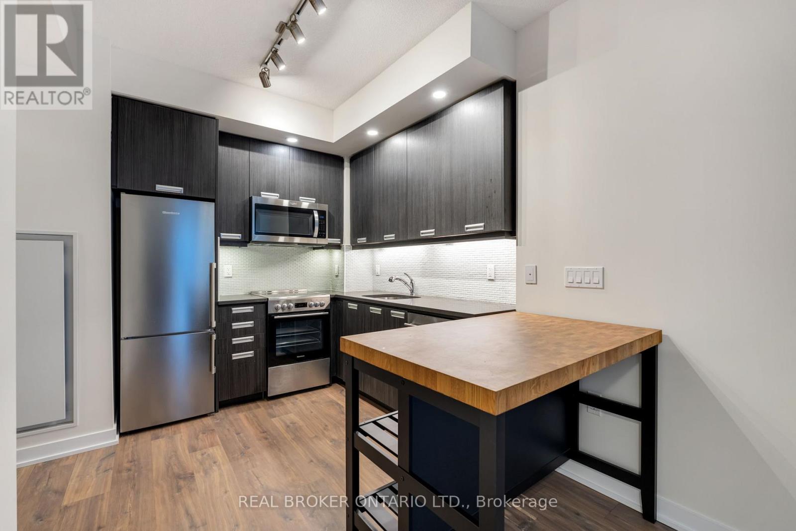 704 - 99 John Street, Toronto, Ontario  M5V 0S6 - Photo 16 - C12604010