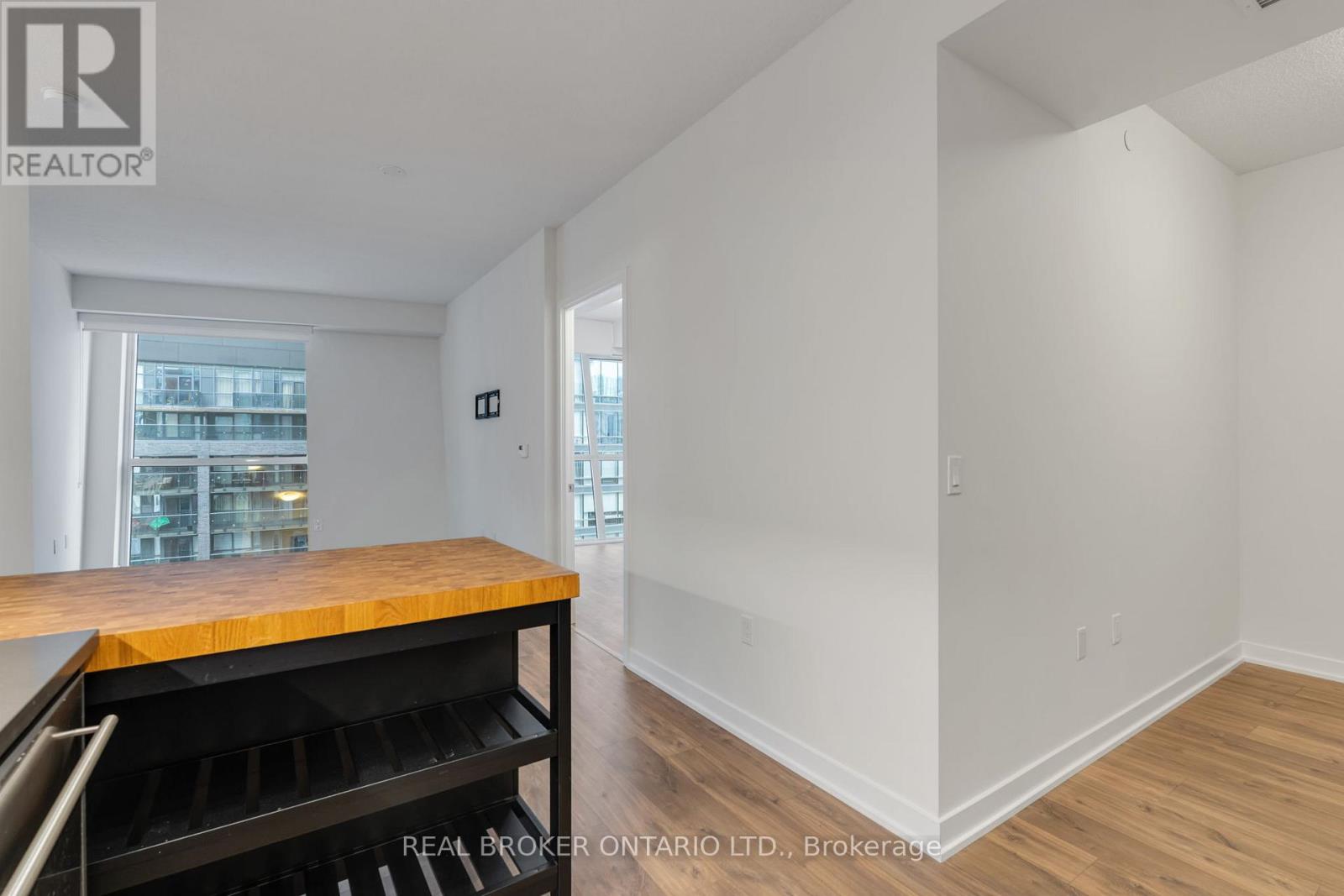 704 - 99 John Street, Toronto, Ontario  M5V 0S6 - Photo 18 - C12604010