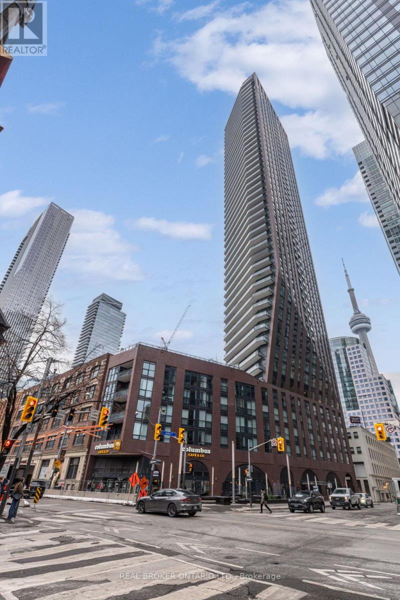 704 - 99 John Street, Toronto, Ontario  M5V 0S6 - Photo 2 - C12604010