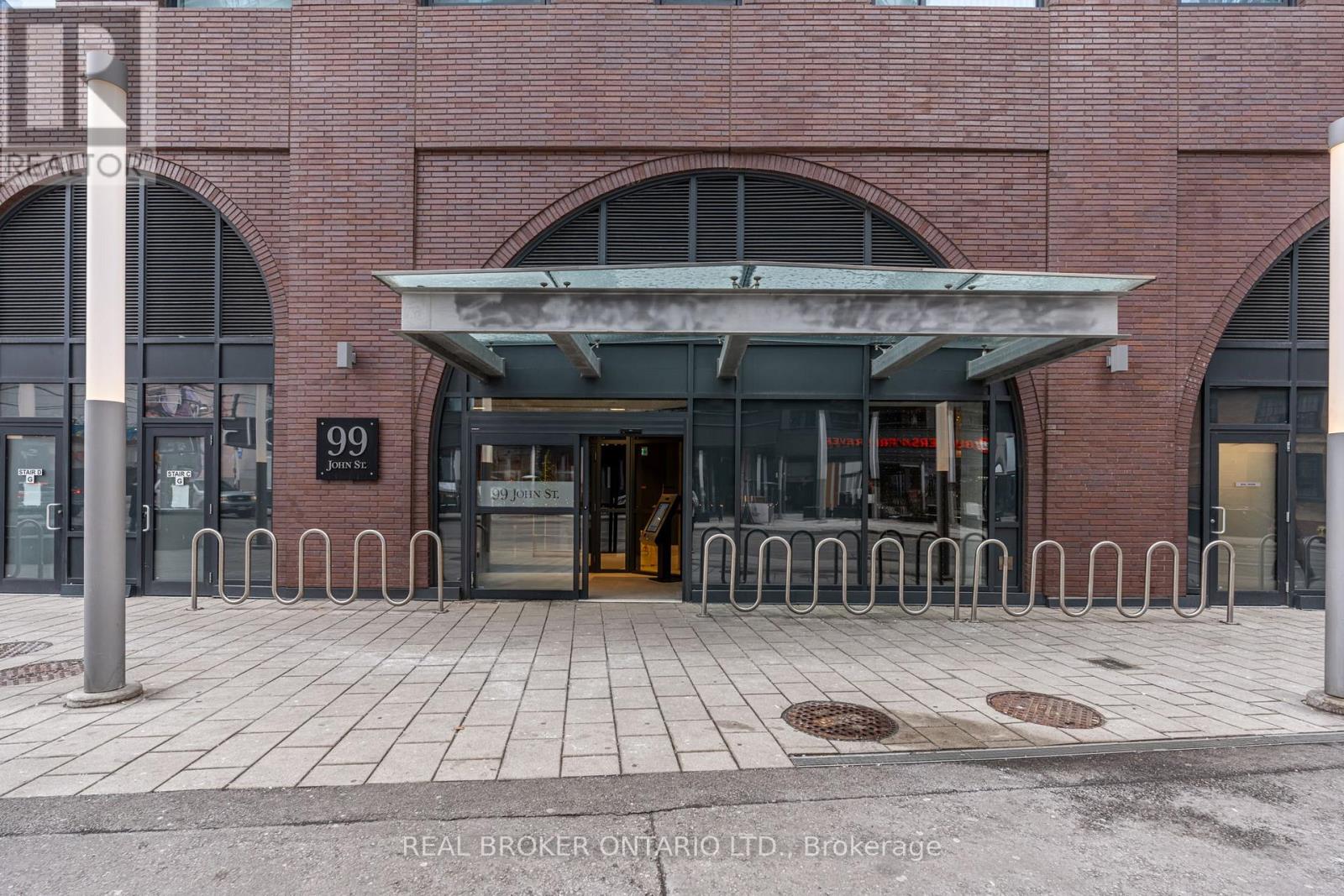 704 - 99 John Street, Toronto, Ontario  M5V 0S6 - Photo 4 - C12604010